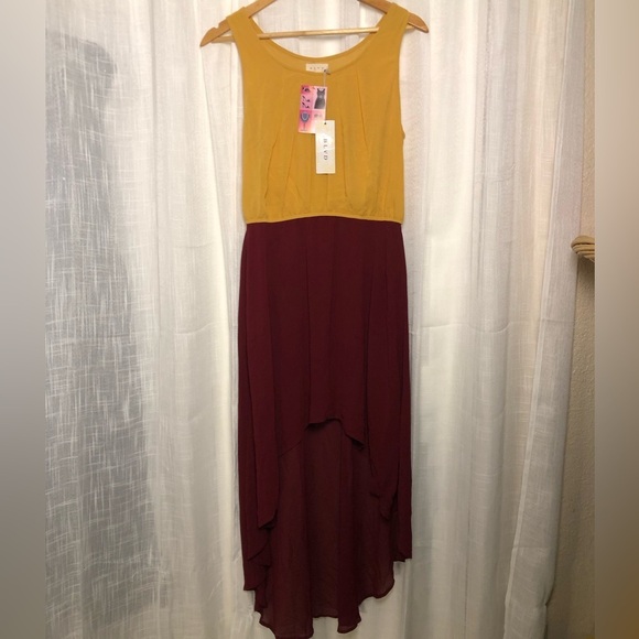 BLVD Mustard Asymmetrical Dress size Large NWT - Picture 3 of 15